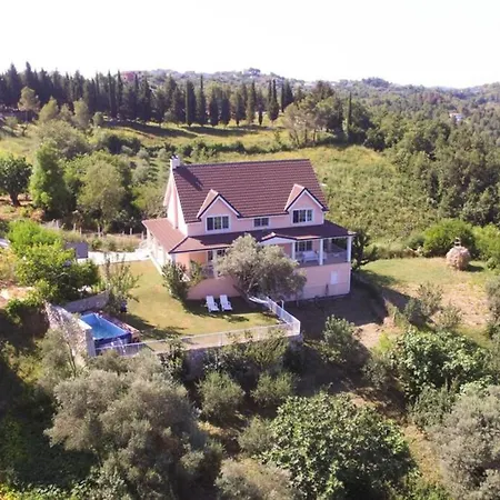 Villa Amber *